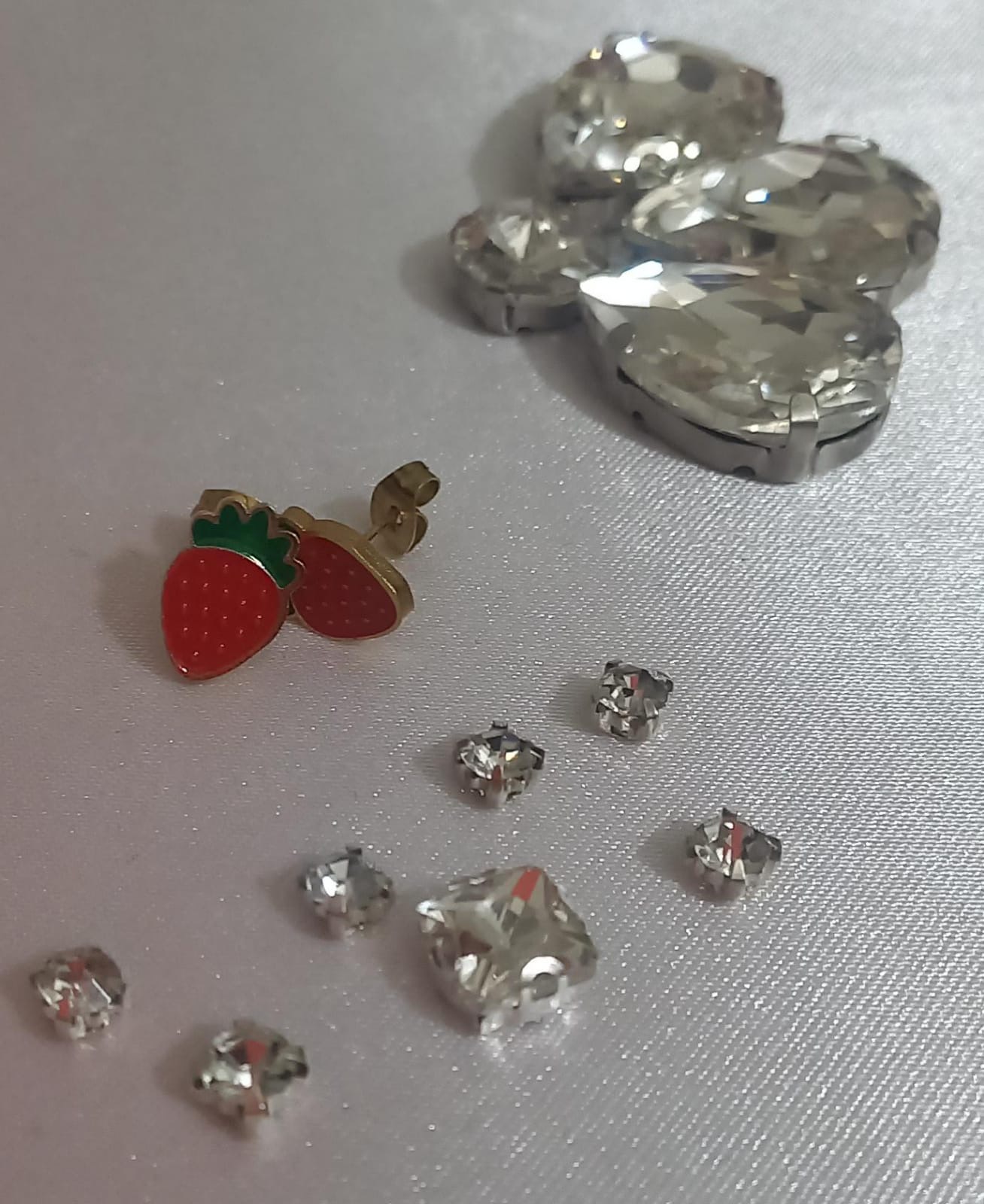 Aretes de Fresitas Rojo