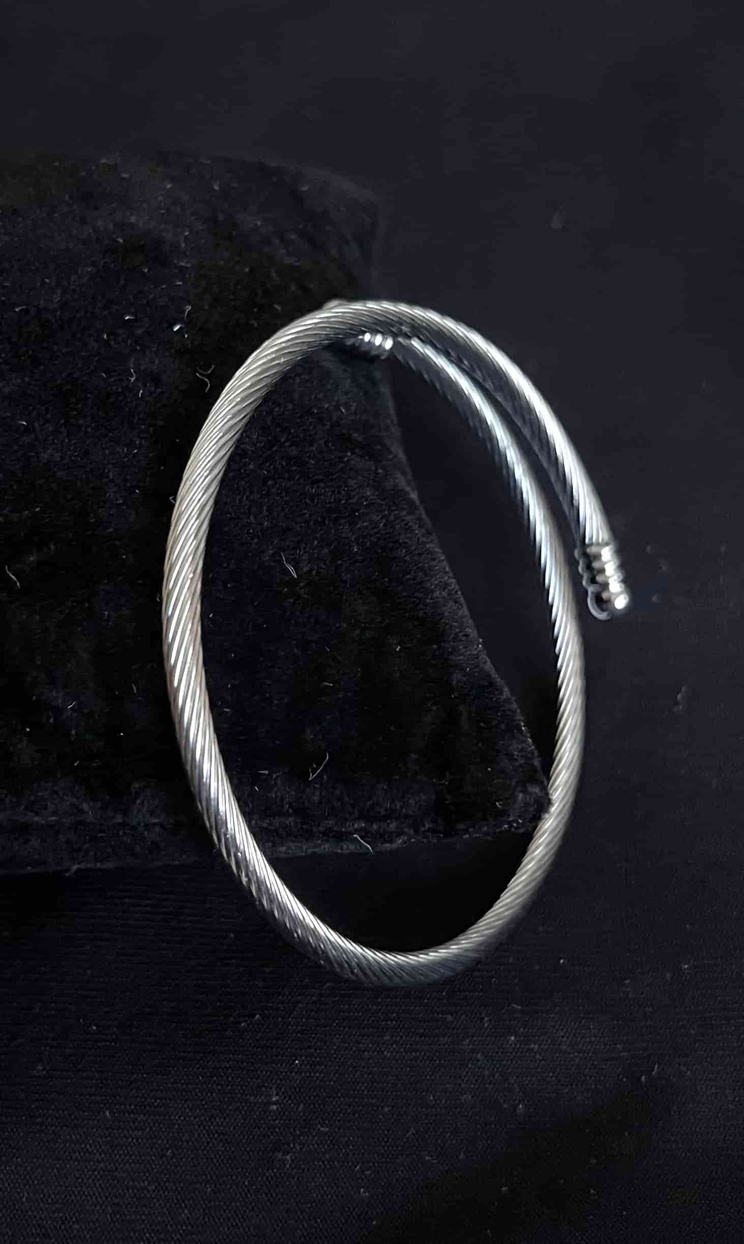 Brazalete de Guaya Delgada