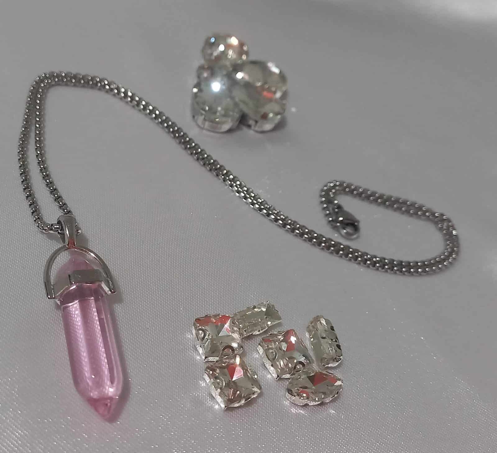 Cadena de Cordón de Acero con Cristal Rosado