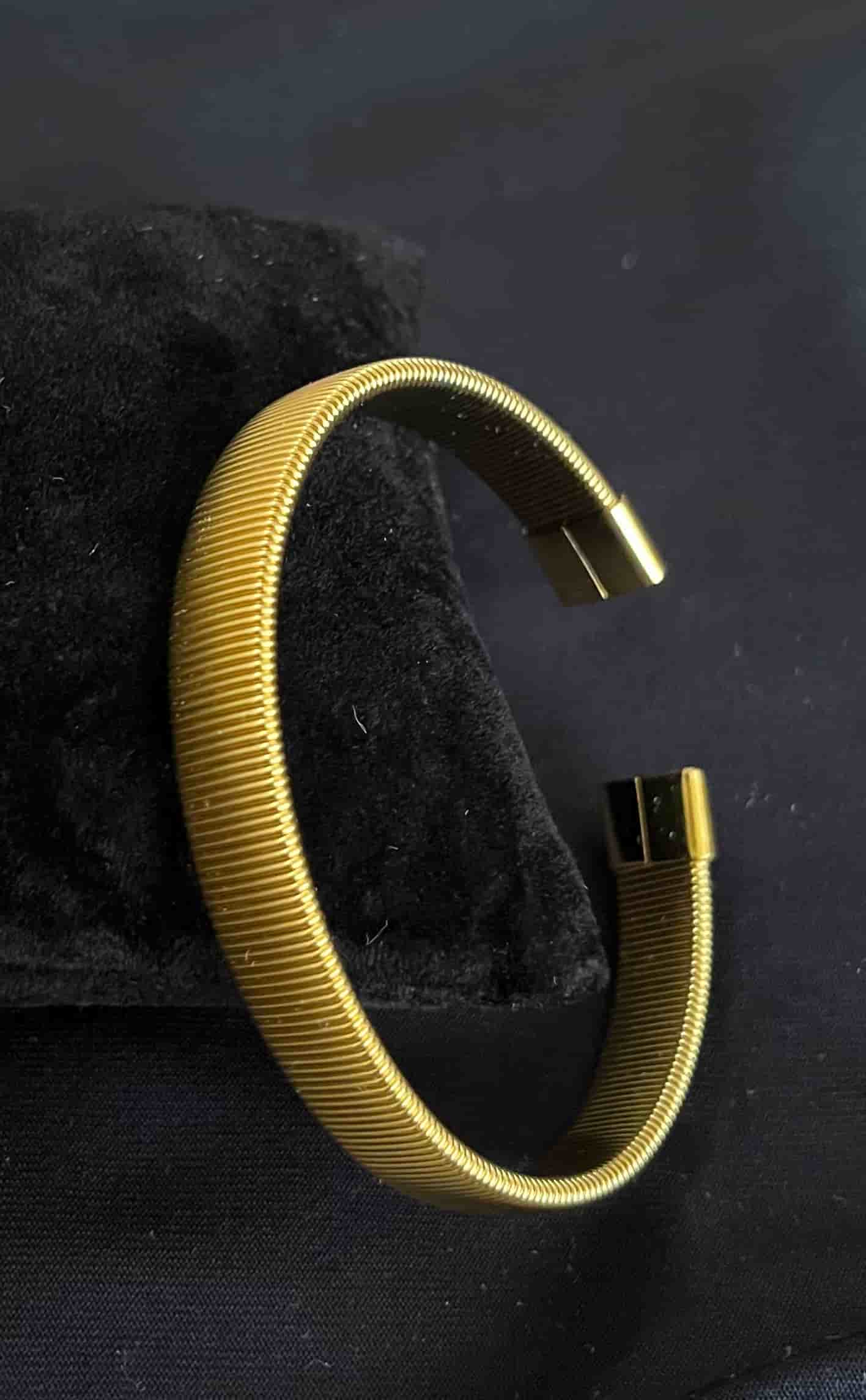 Brazalete Corrugado Ancho
