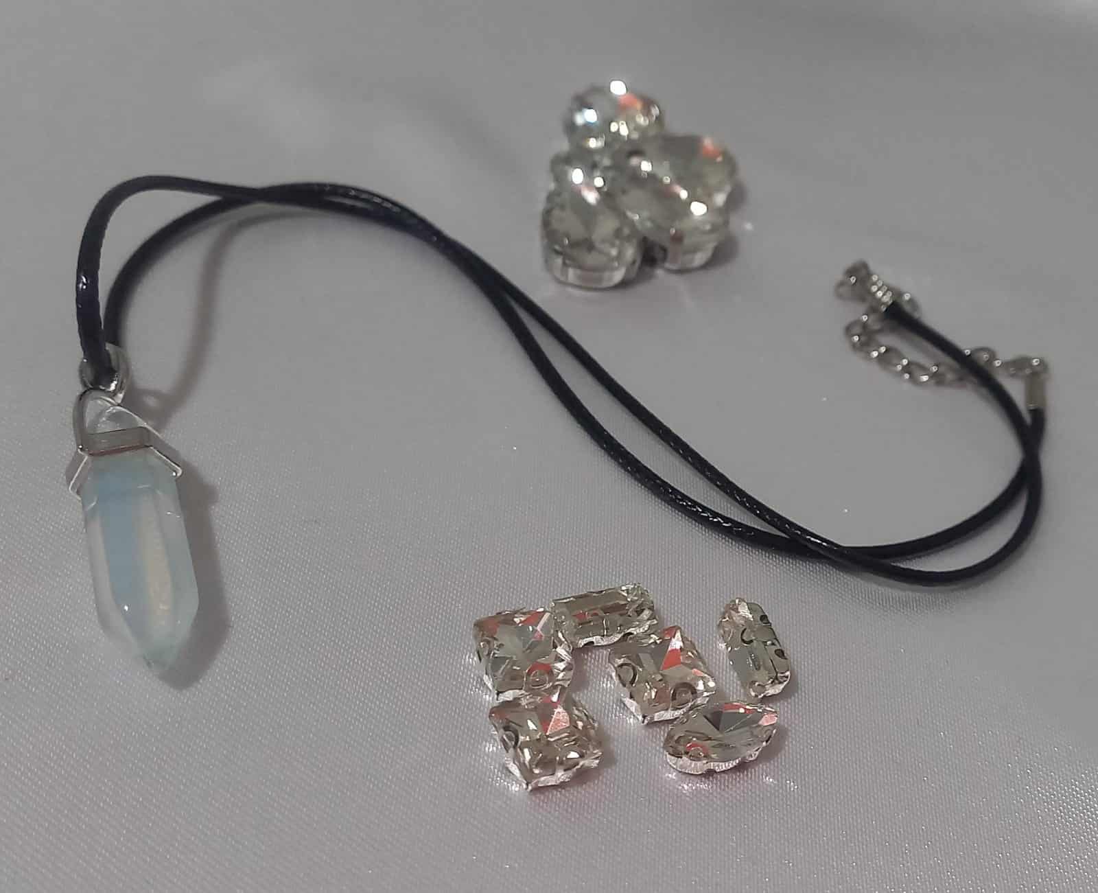 Cadena de Cordón con Cristal Transparente