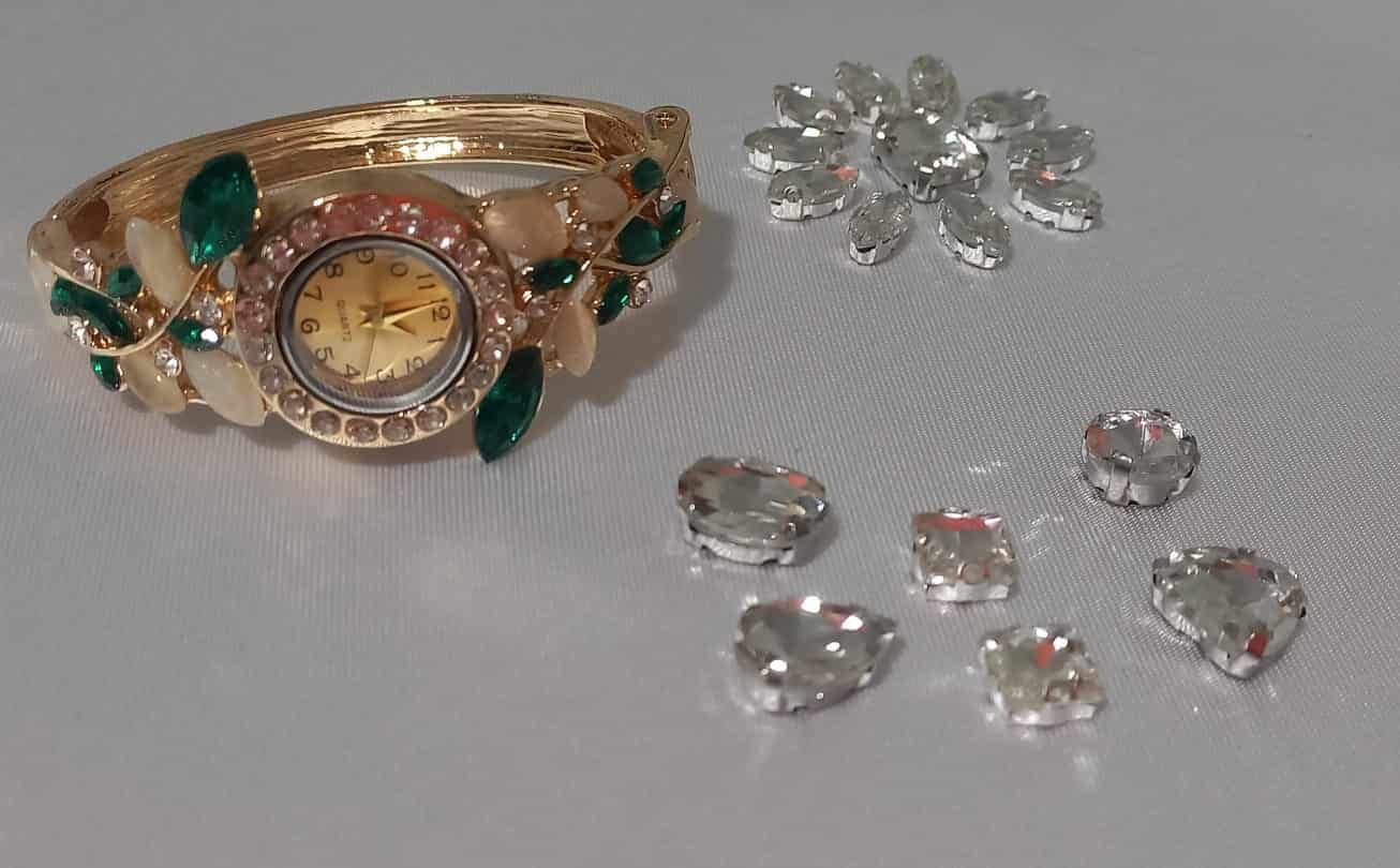 Reloj Brillantes con Hojas Dorado Dorado