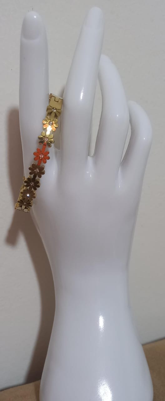 Brazalete de Flores con Circones Blancos