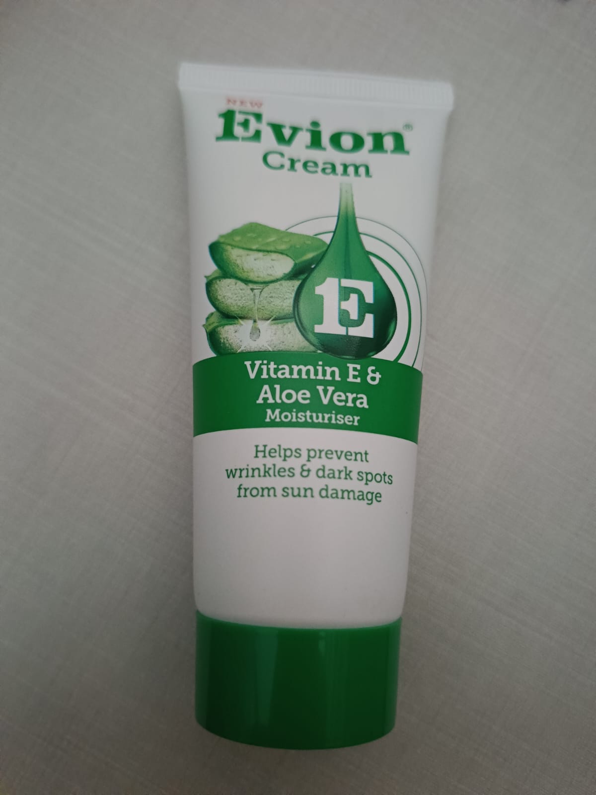 Evion Cream Vitamin E & Aloe Vera