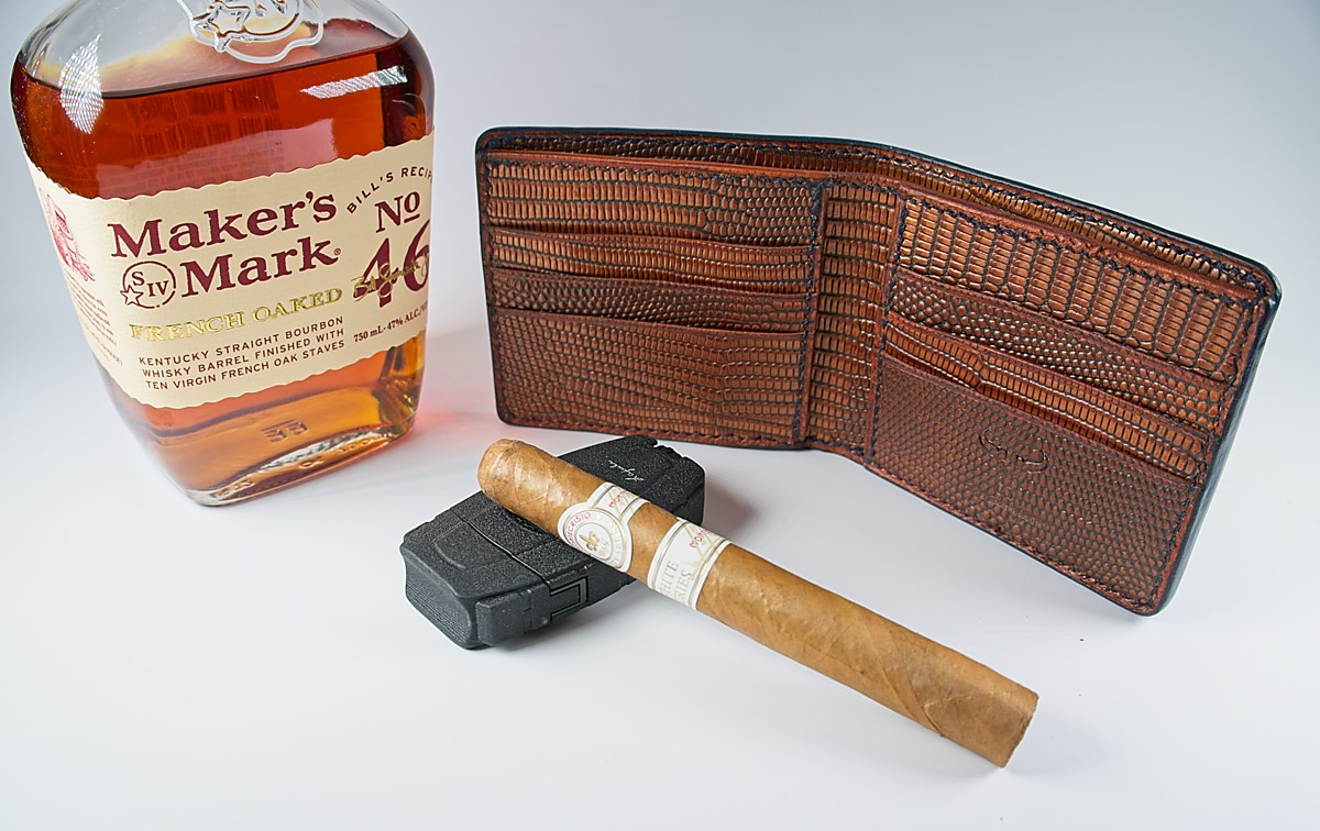 Plutus Bifold Wallet