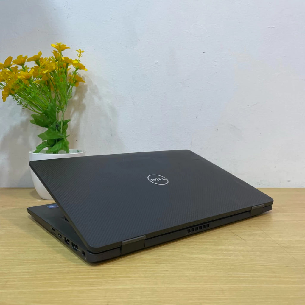 Dell Latitude 7320