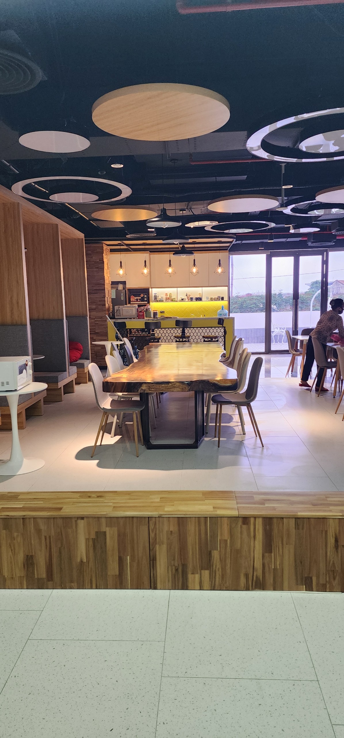 VAN PHÒNG TRÚC LAM