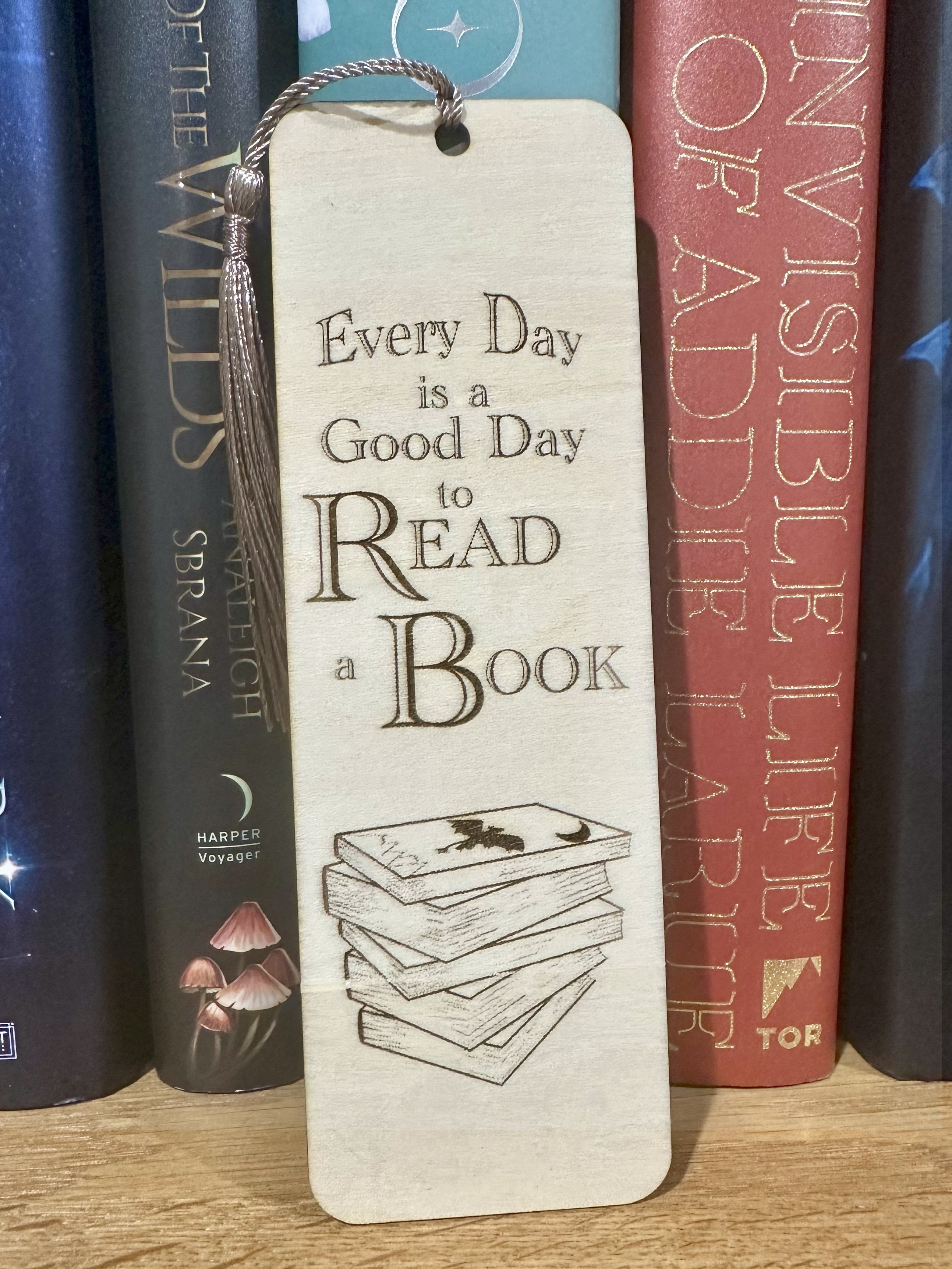 Read Every Day Wooden Bookmark (fantasy)