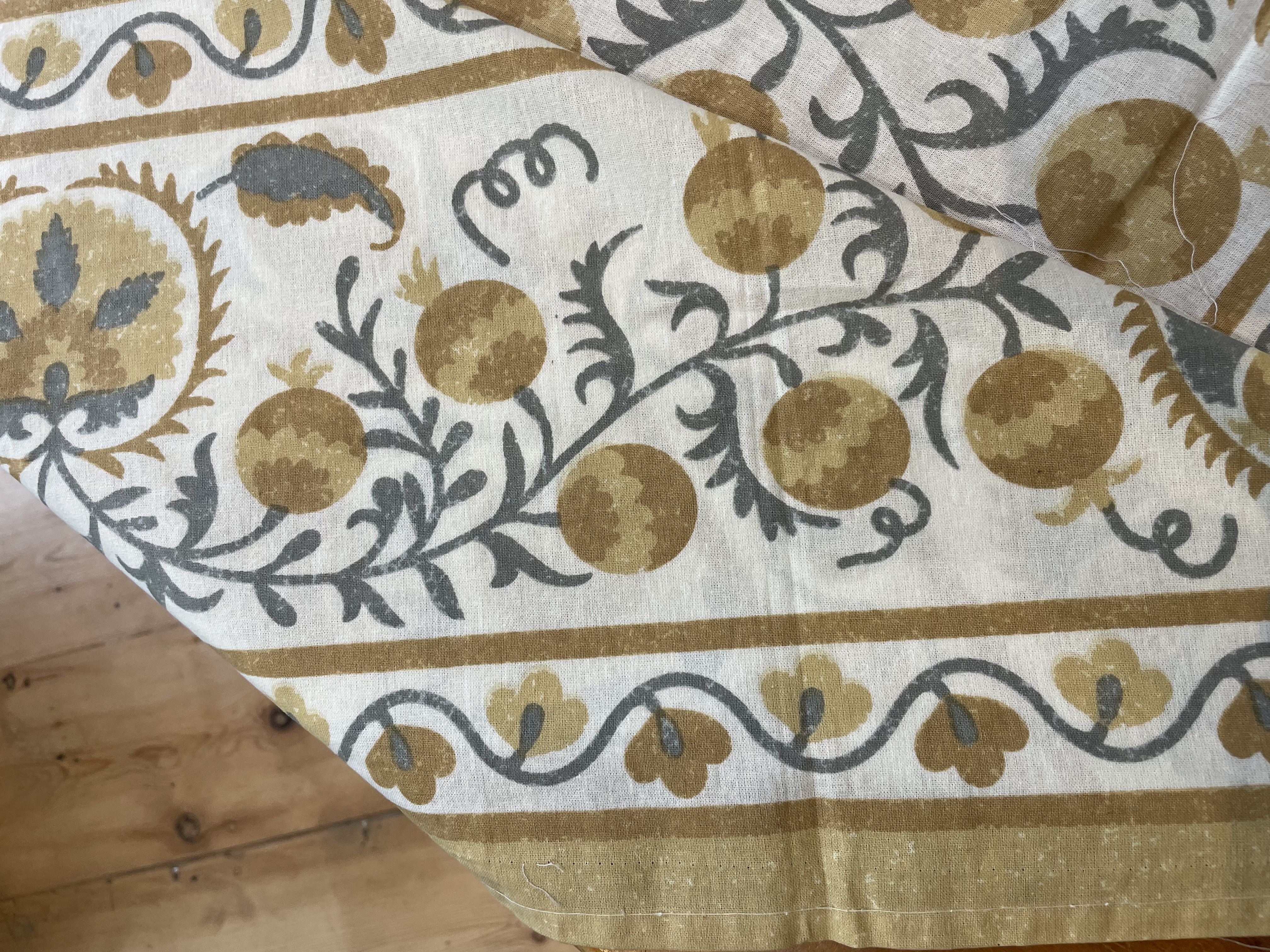 Moreton Table Cloth