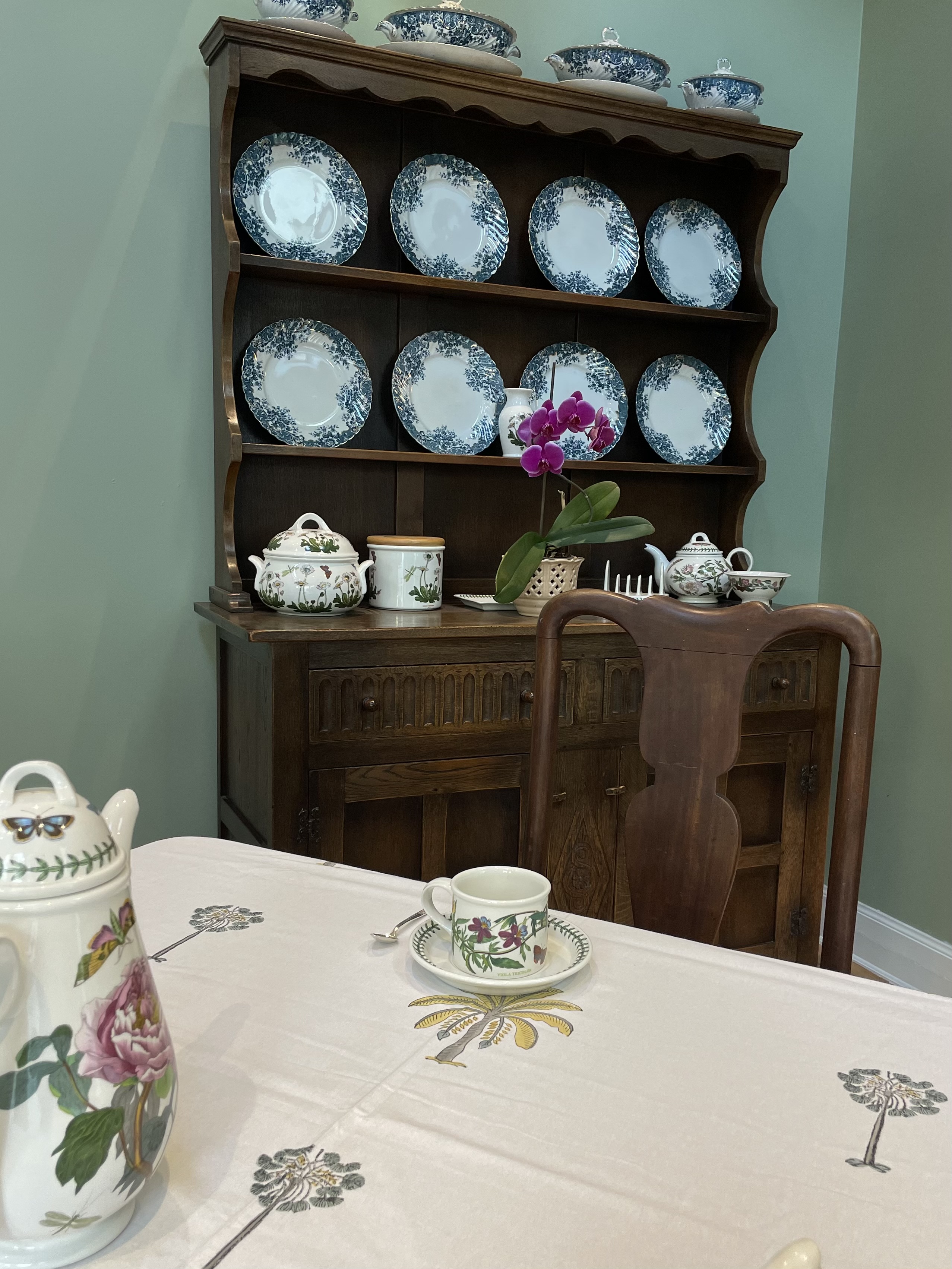 Condicote Table Cloth