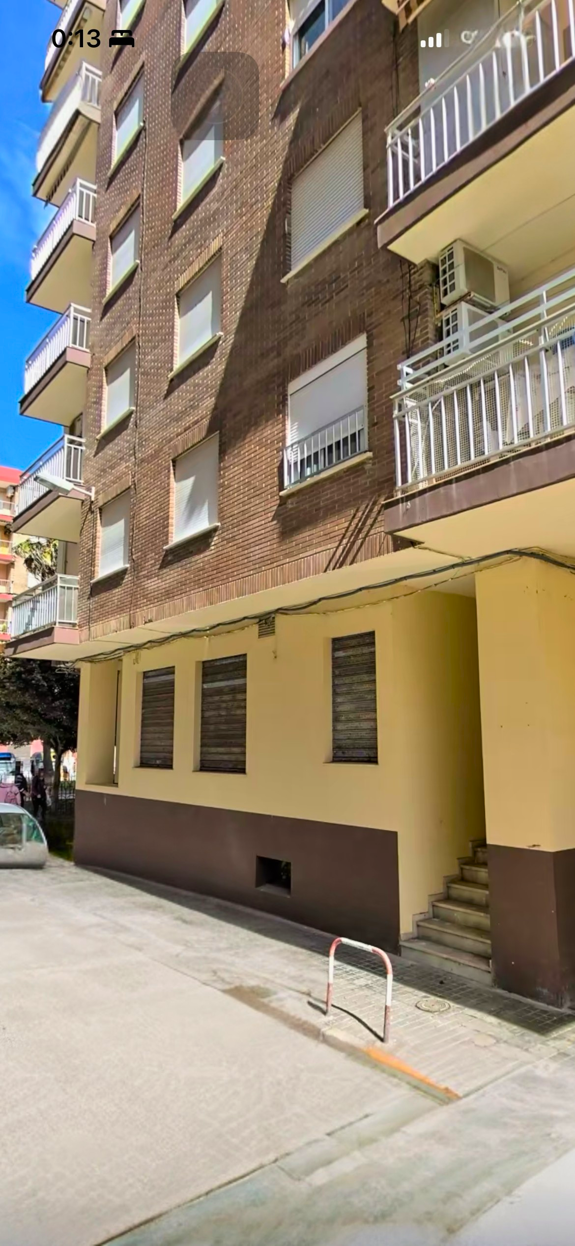 Beachfront Property on Avenida Roger de Llúria