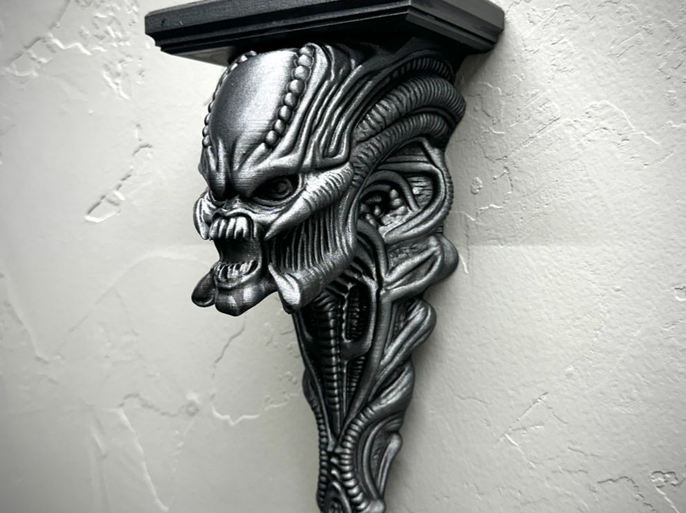 👽 The Hunter’s Trophy: Classic Predator Corbel Shelf
