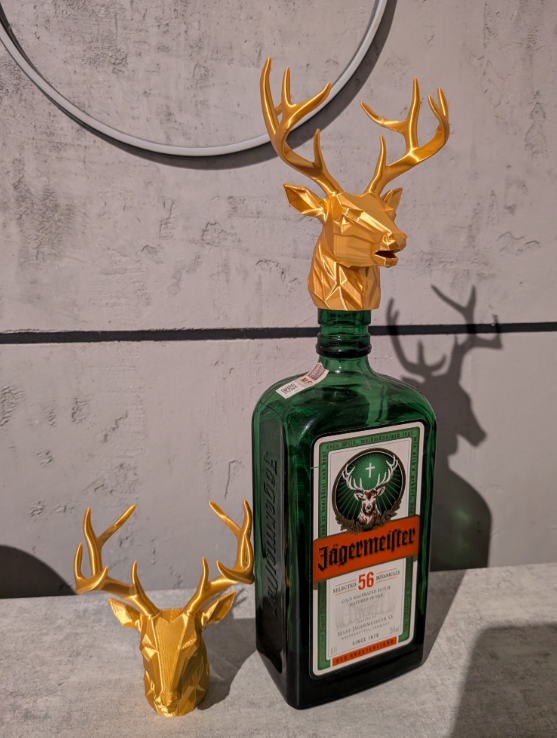 🦌 The Monarch of the Bar: Deer Head Bottle Pourer