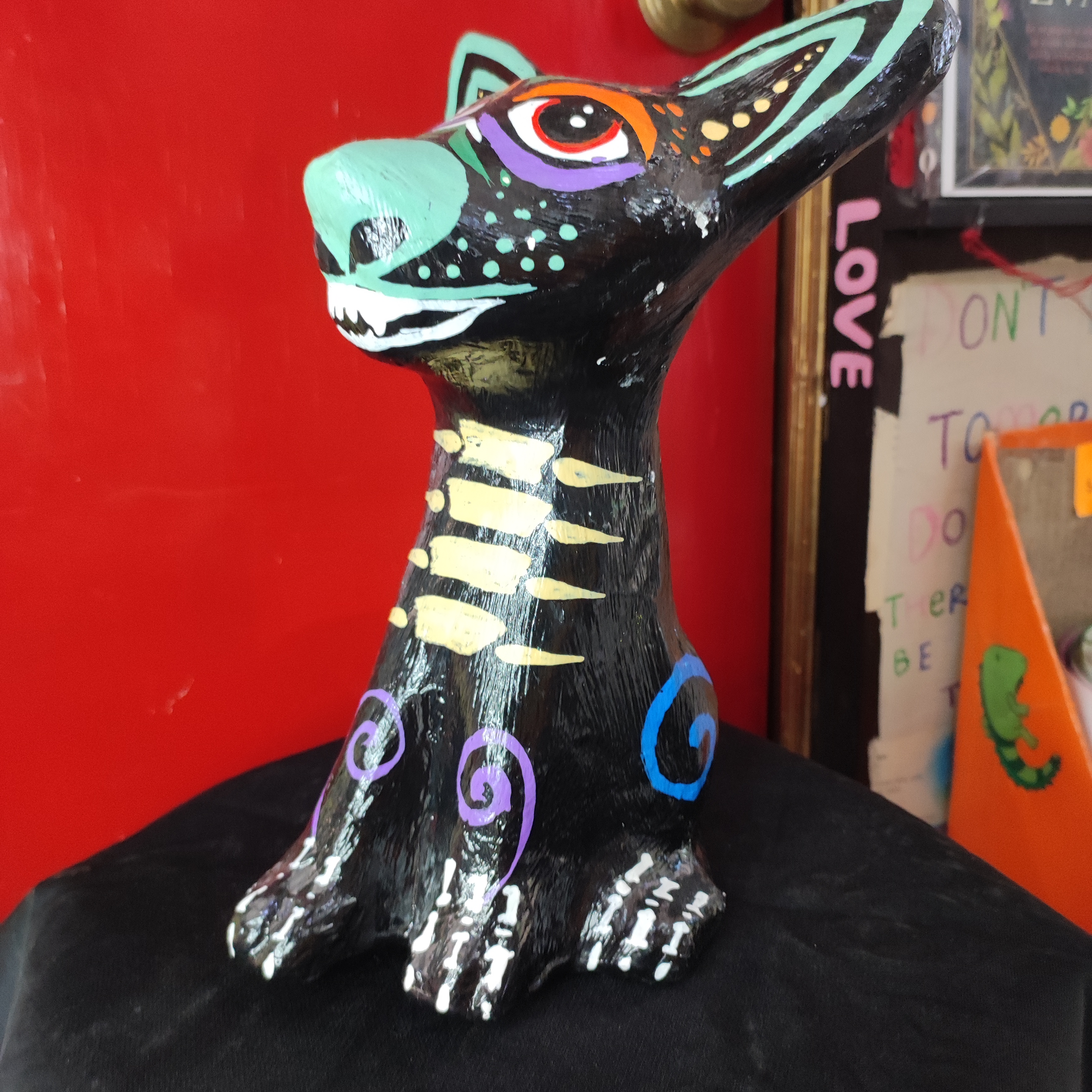 Esqueleto Xoloitzcuintle sentado