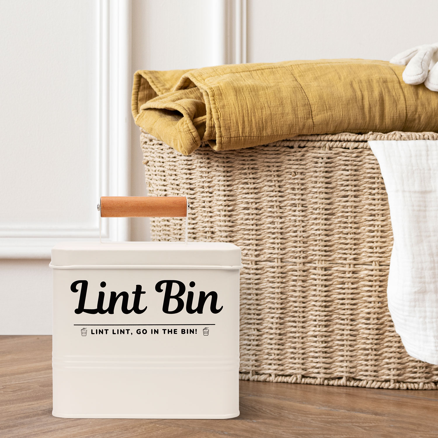 Farmhouse Lint Bin with Lid – Metal Laundry Room Organizer, Rustic Trash Can for Lint, Dryer Sheet Holder, Modern Decor, Holiday Gift Idea