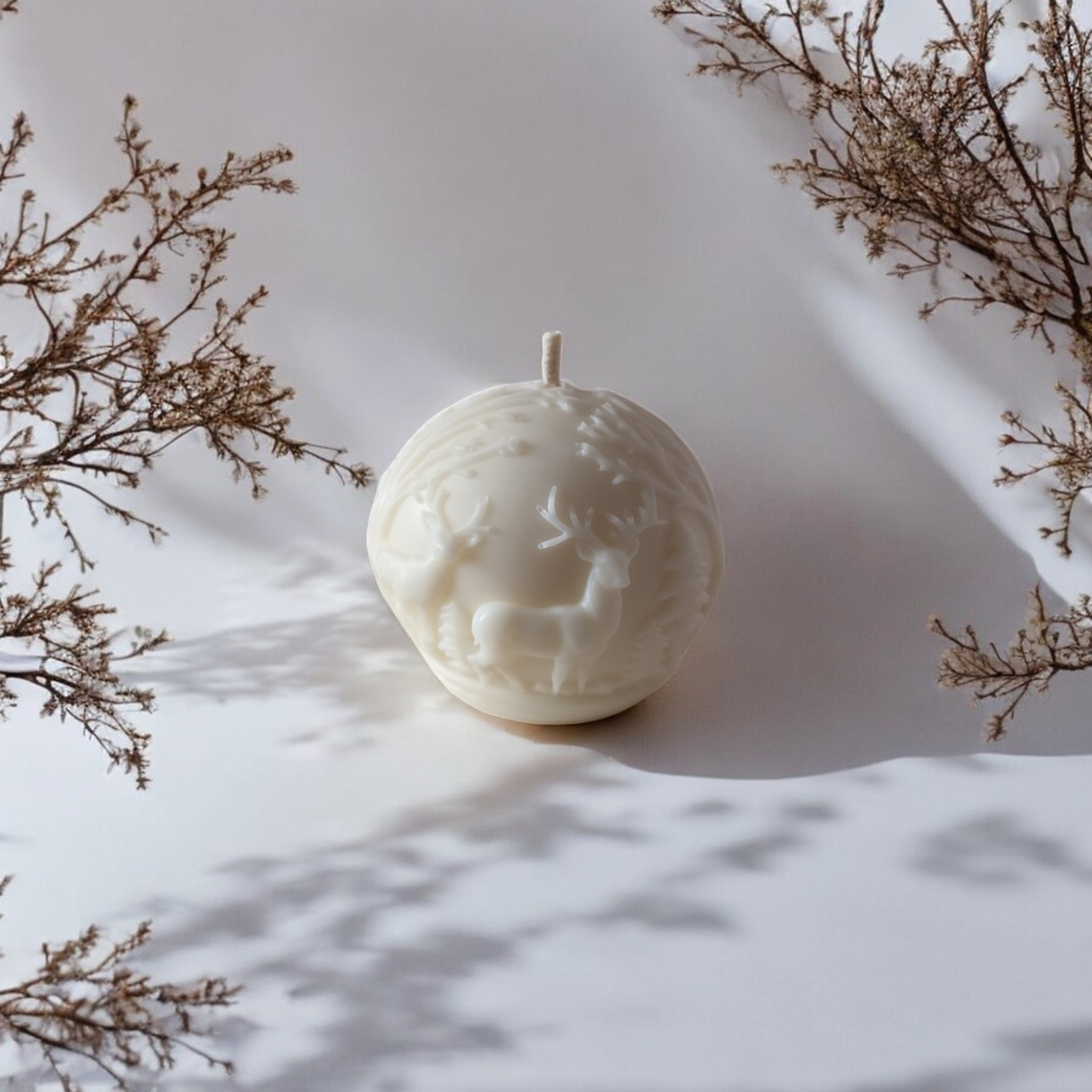 Autumn Deer Ball Candle