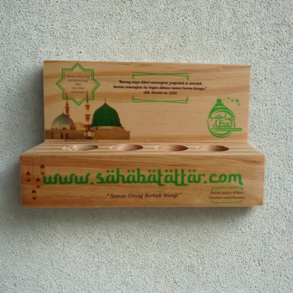 Program Amal & Custom Branding Parfum Non-Alkohol – Paket 4, 5, 6 Botol dengan Display Kayu/Akrilik untuk Masjid & CSR