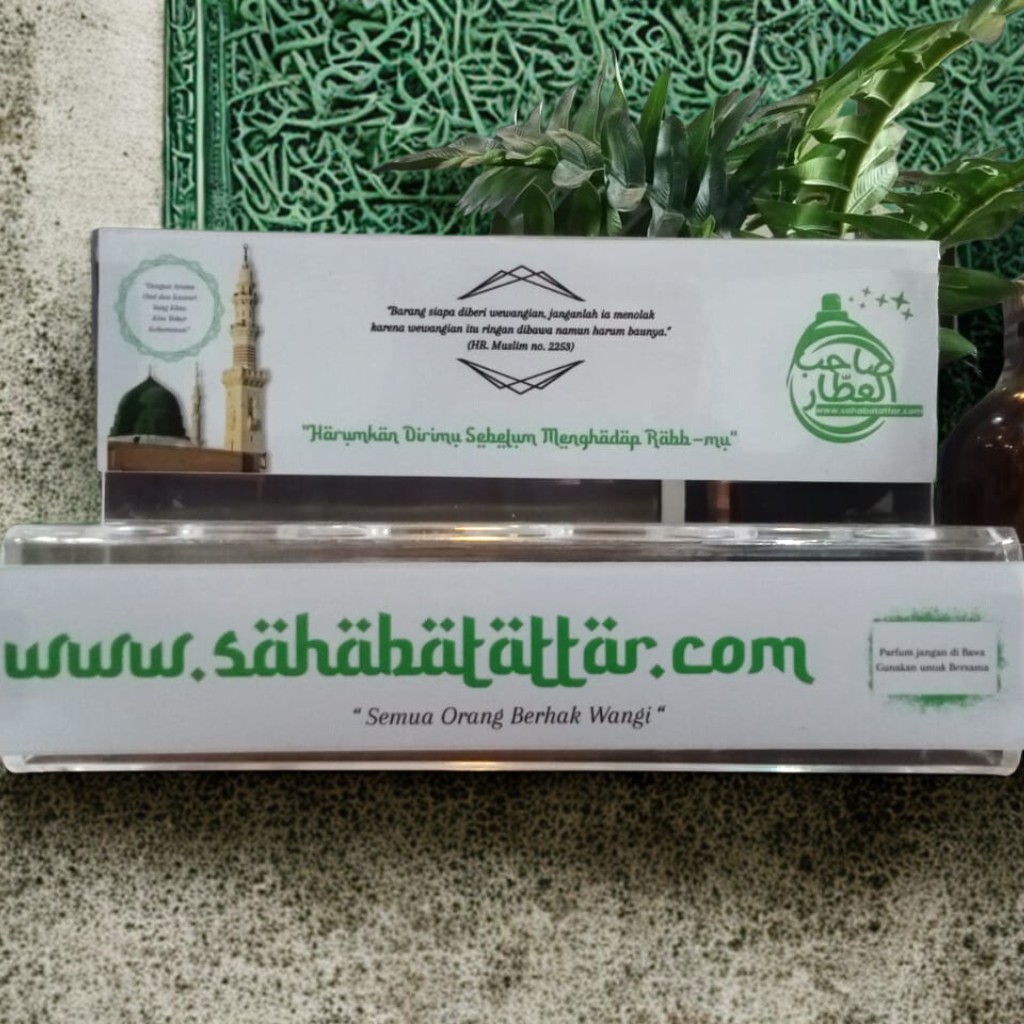 Paket Amaliah Parfum Oud & Kasturi 5 Botol dengan Display Akrilik Eksklusif untuk Masjid, Musholah & Majelis