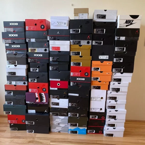 Brand new Sneakers pallets
