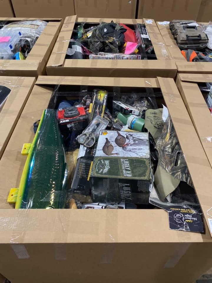 Hunting and fishing gear pallets for sale