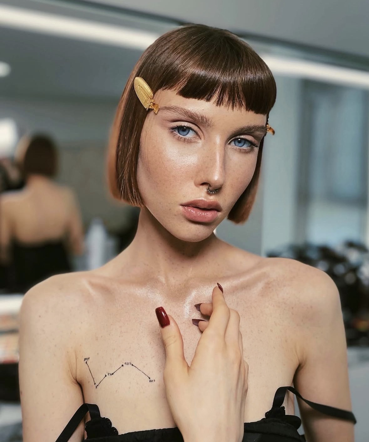 Nude makeup