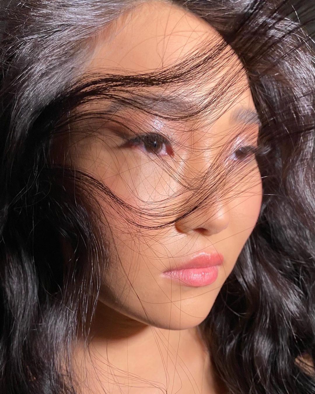 Nude makeup