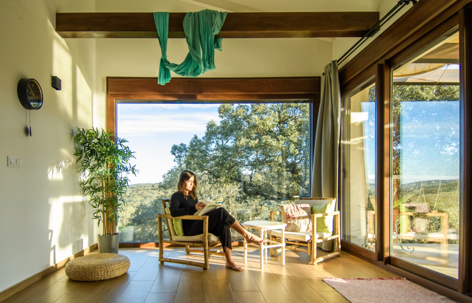 🌿 Retiro de Yoga Aéreo en la Sierra del Recio, 24-26 de abril de 2026.