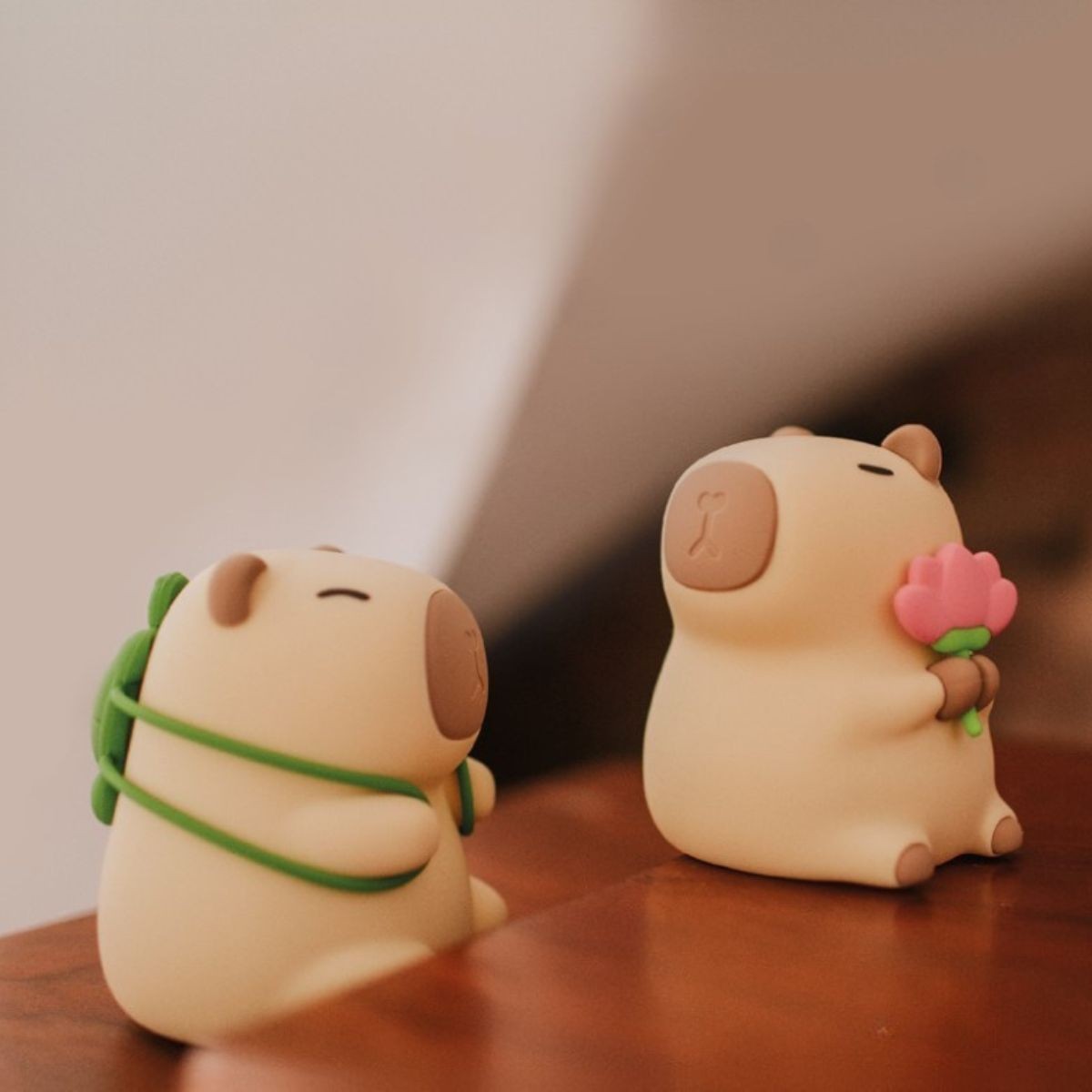 Veilleuse Kapibara Touriste