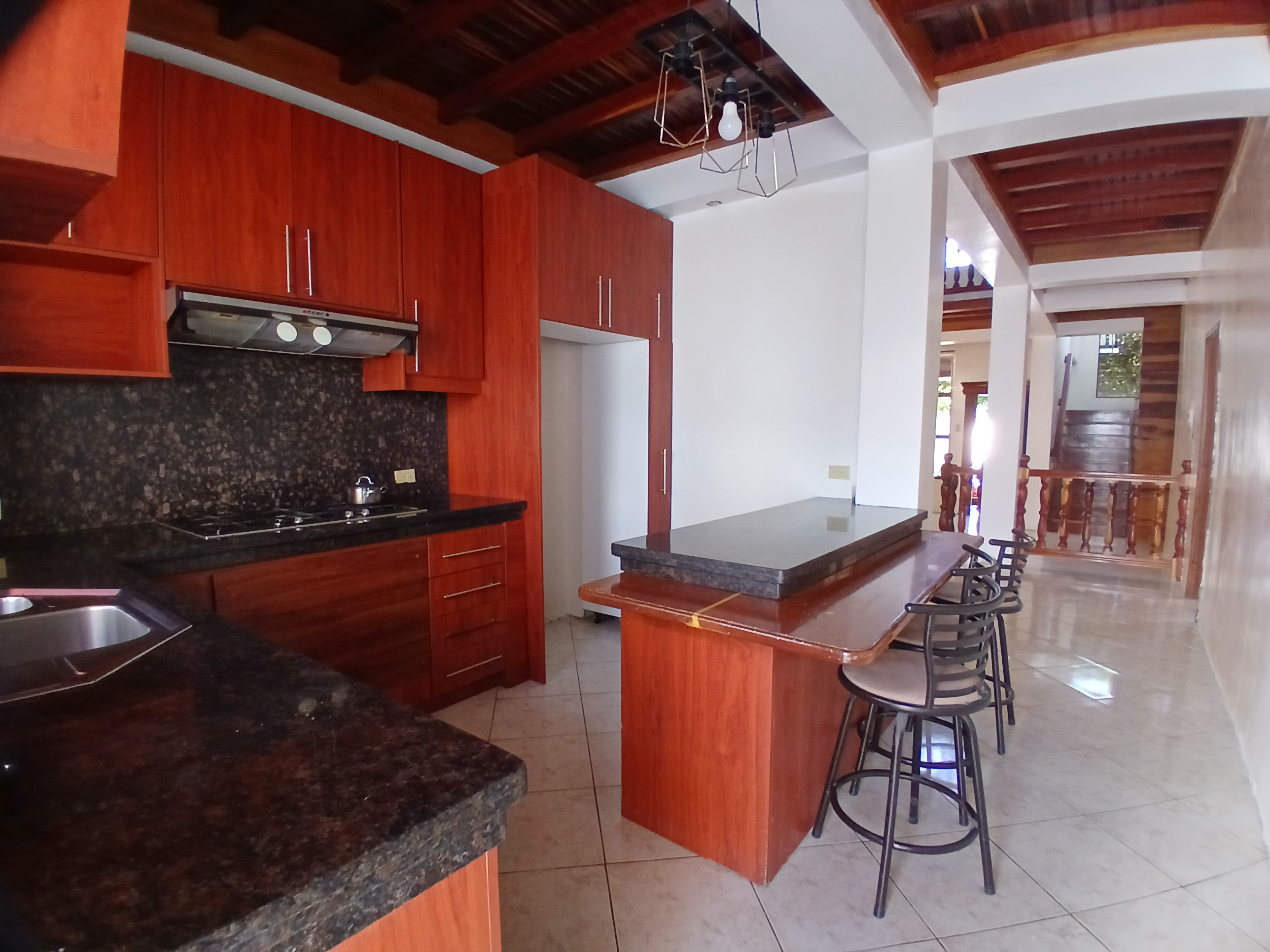 Casa en alquiler en Manta sector sur 