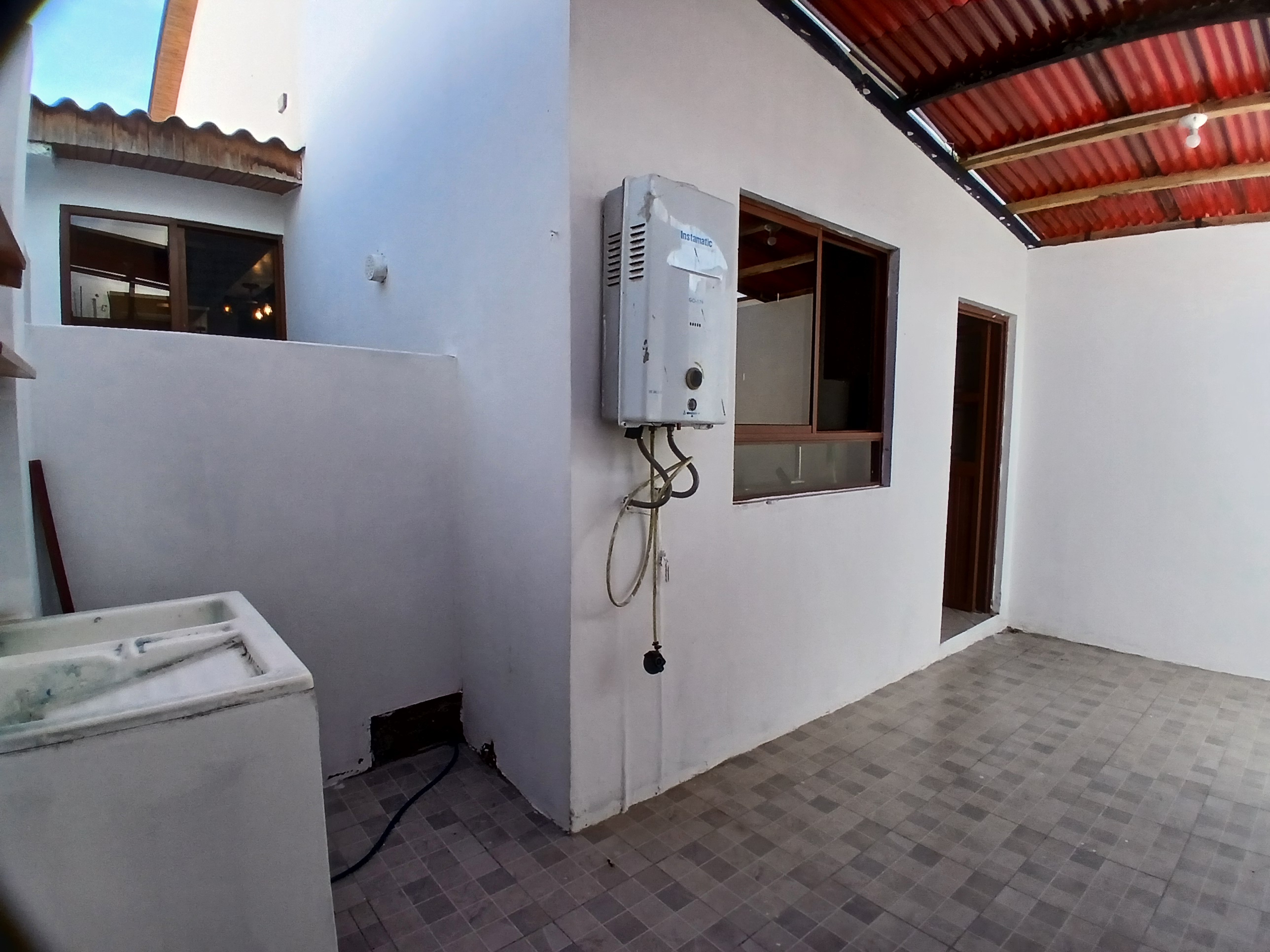 Casa en alquiler en Manta sector sur 