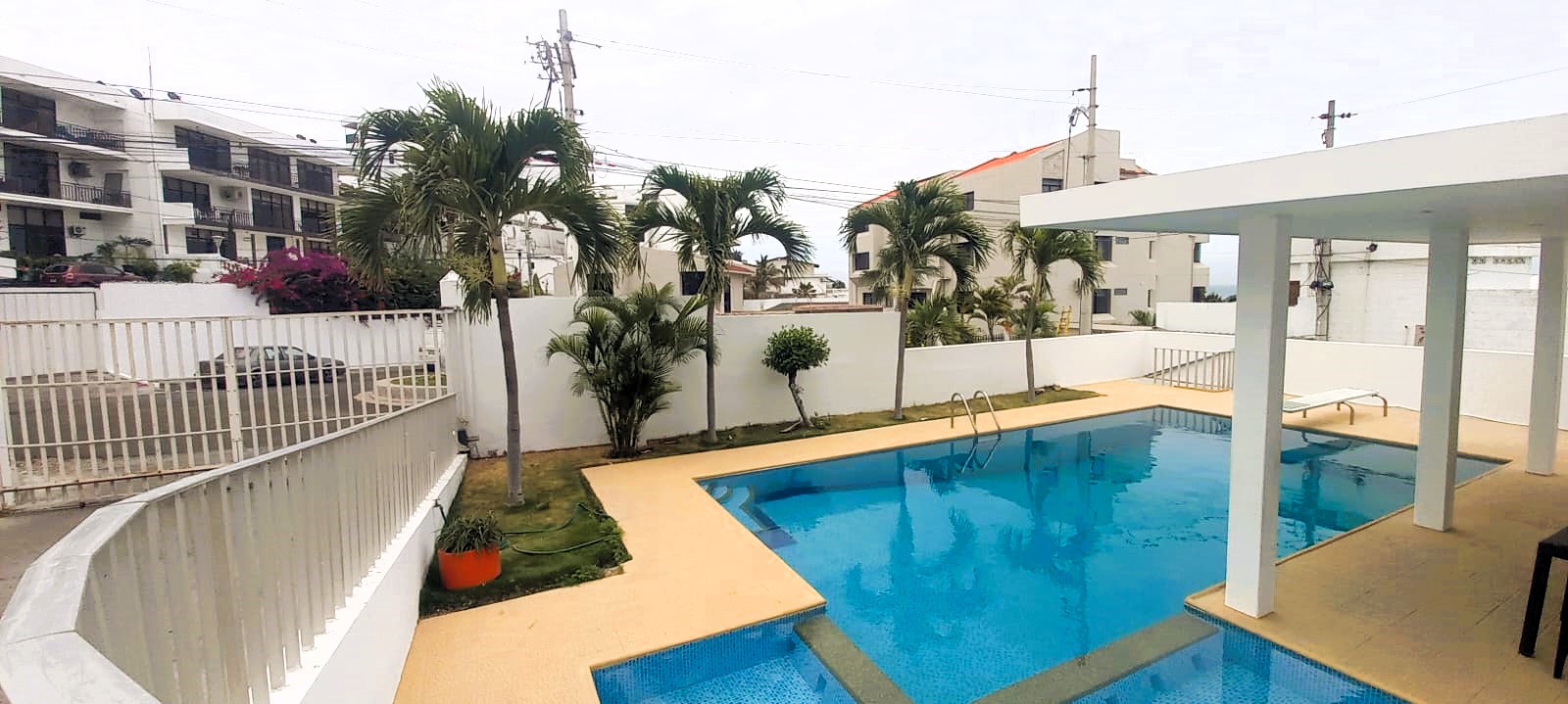 Departamento remodelado con vista al mar -Manta 