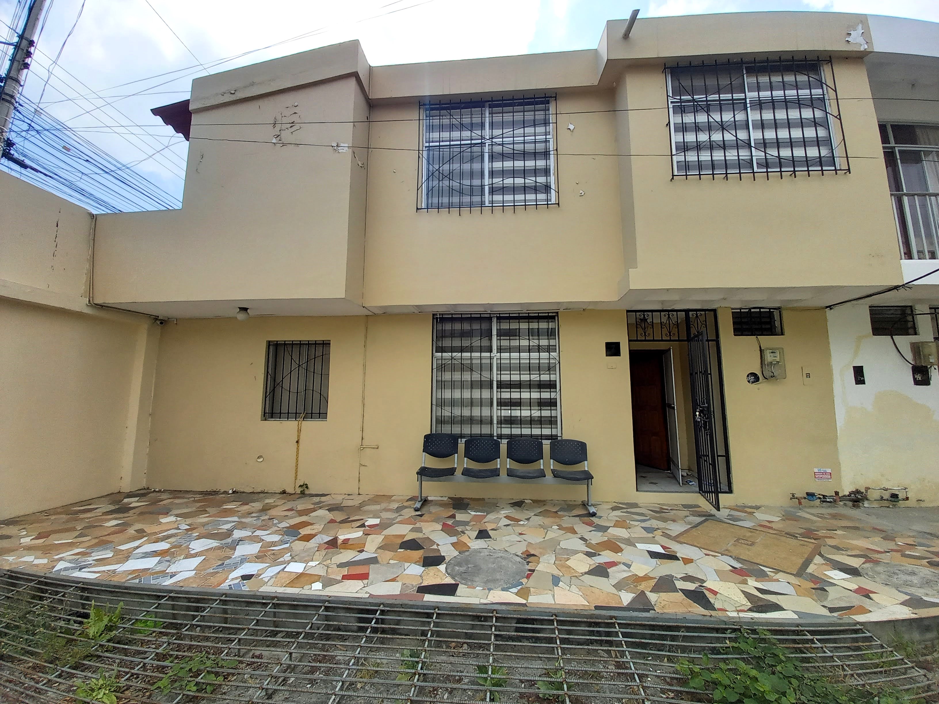 Casa de venta en Manta sector centro por colegio Tecnico 