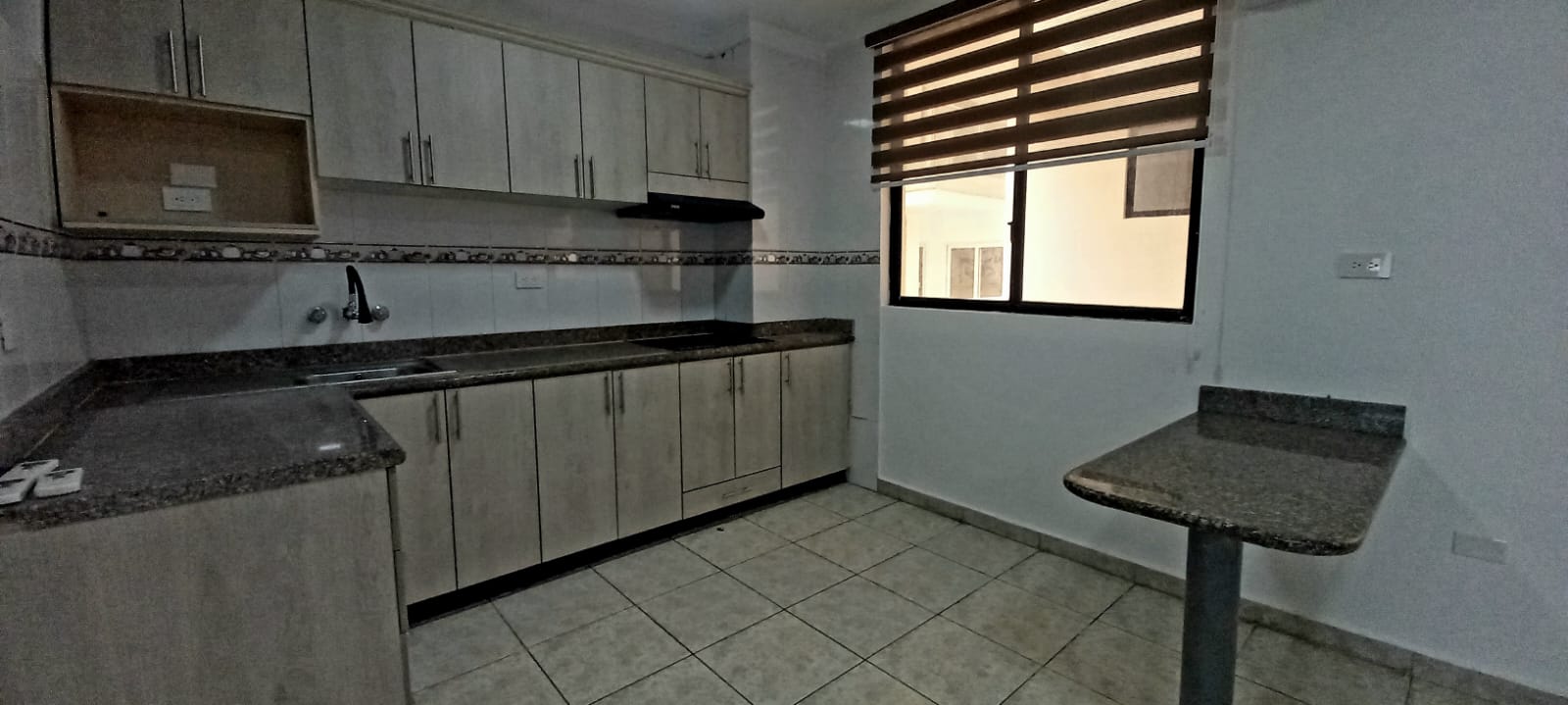Departamento en Venta de 2 habitaciones en Manta cerca a la playa