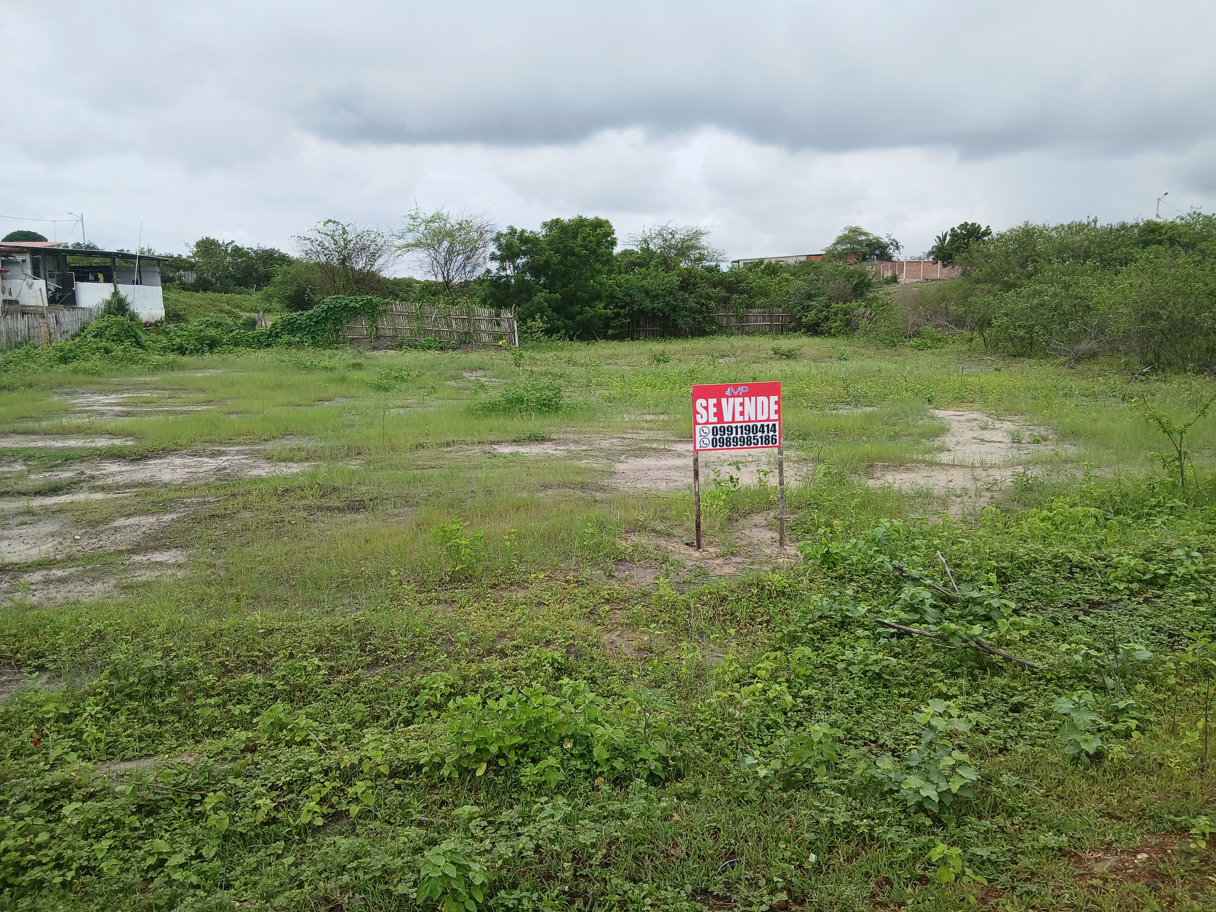Terreno en Venta en Jaramijo via a la Base Naval 