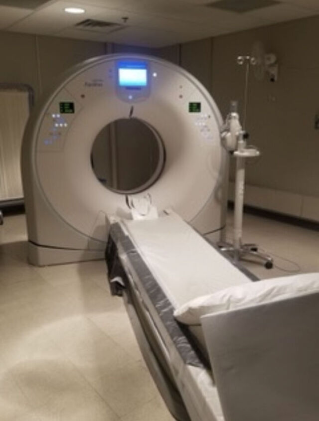 TOSHIBA AQUILION 32 CT SCANNER 