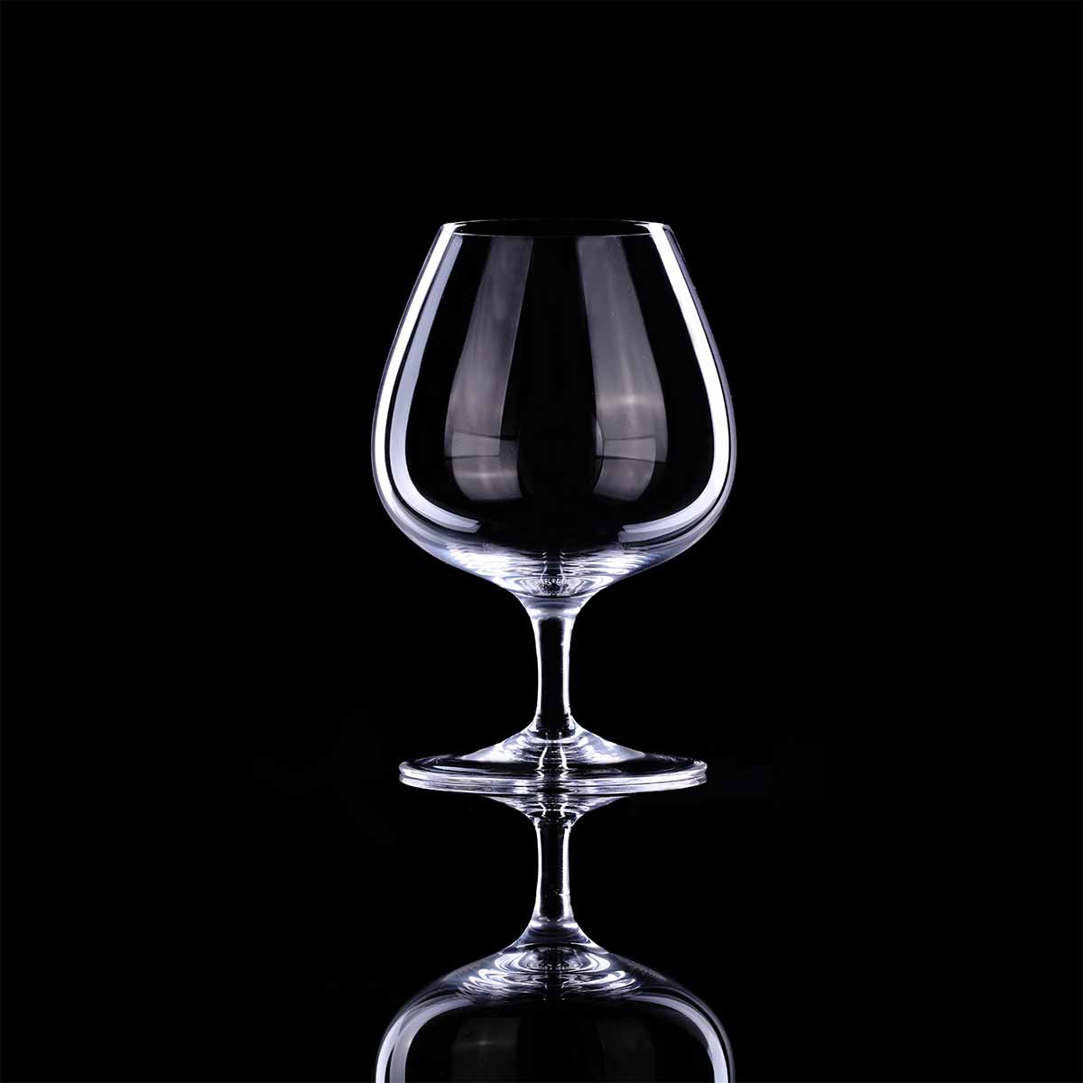 Brandy snifter glass