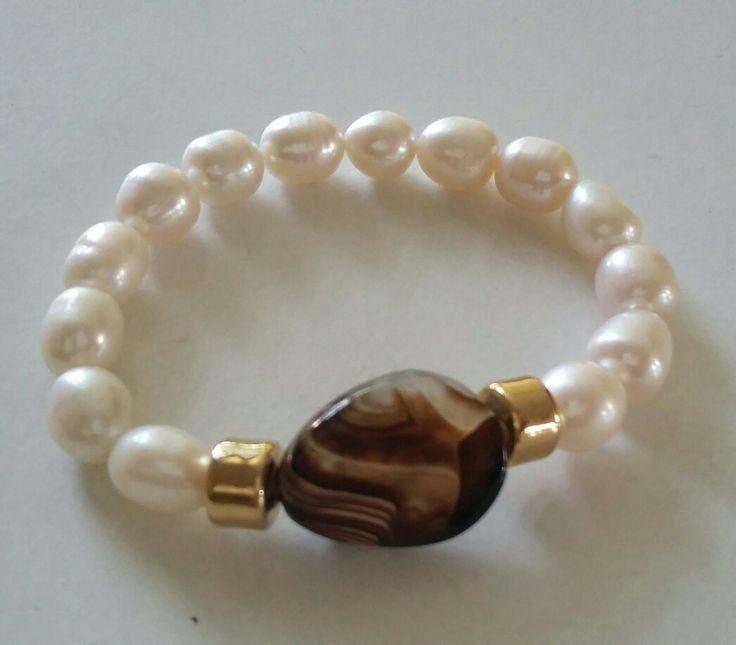 Pearl and Agate Bead Bracelet