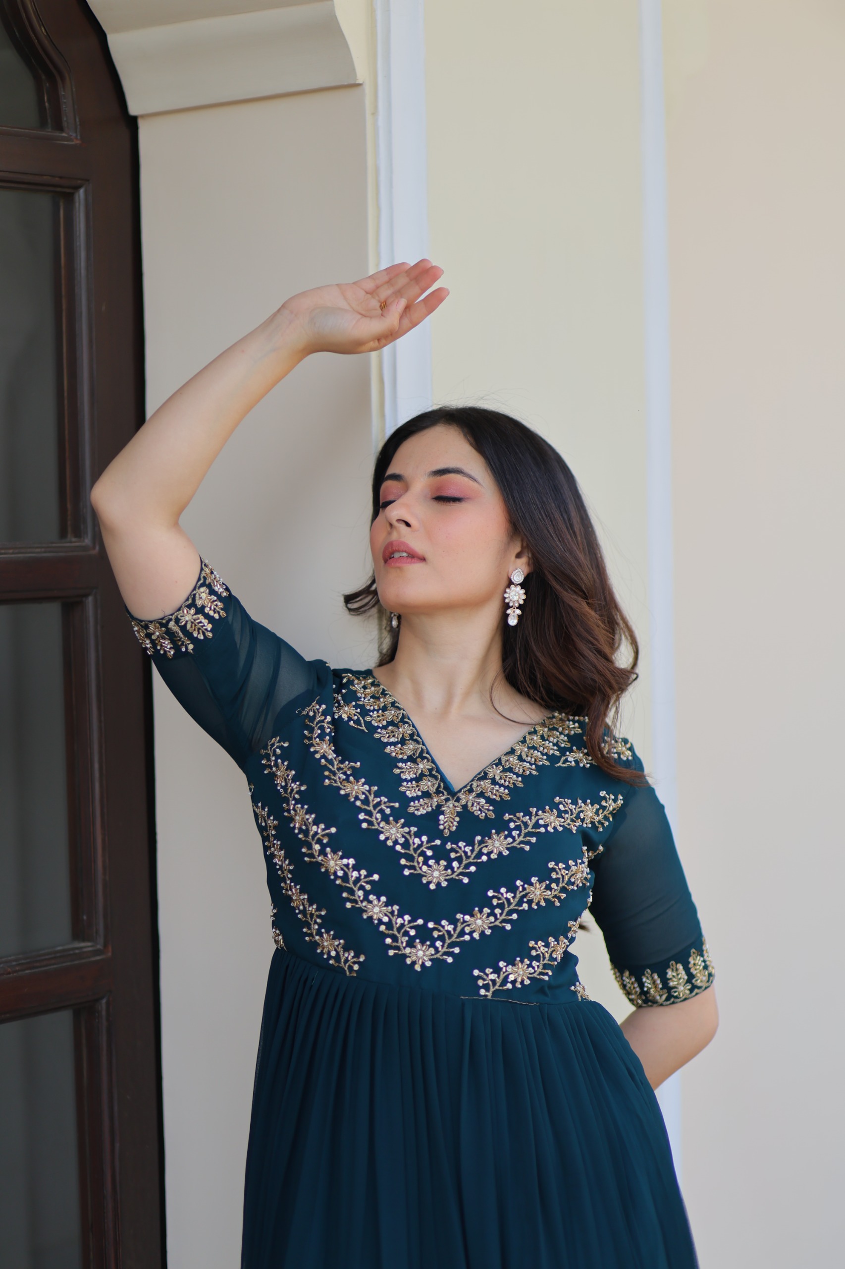 🛍 PREMIUM READYMADE DESIGNER GOWN COLLECTIONS. 💃🏻