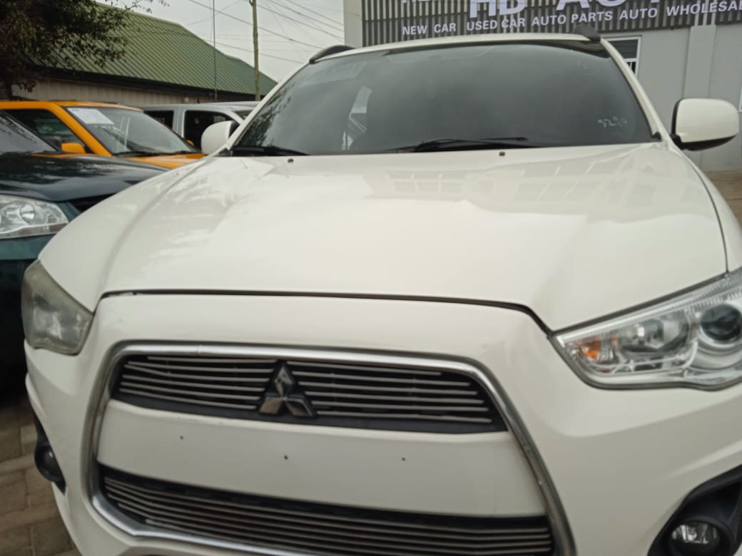 2015 Mitsubishi ASX – White (Fairly Used)