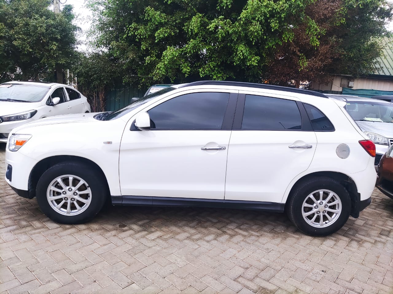 2015 Mitsubishi ASX – White (Fairly Used)