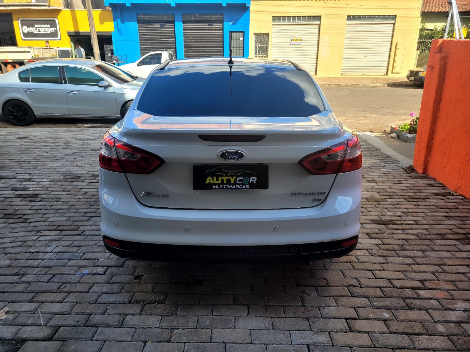 *VENDIDO* Ford Focus Sedan Titanium - 2015