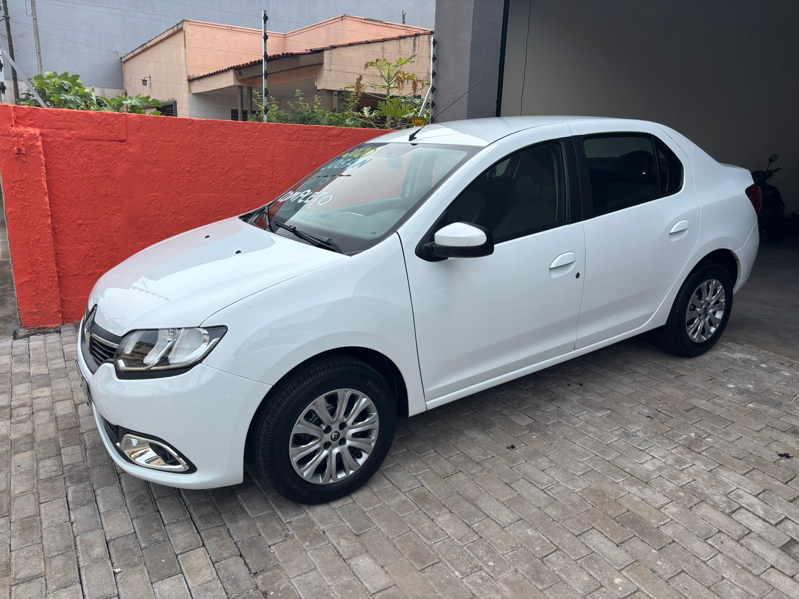 * VENDIDO * Renault Logan Expression Advantage 1.6 - 2020