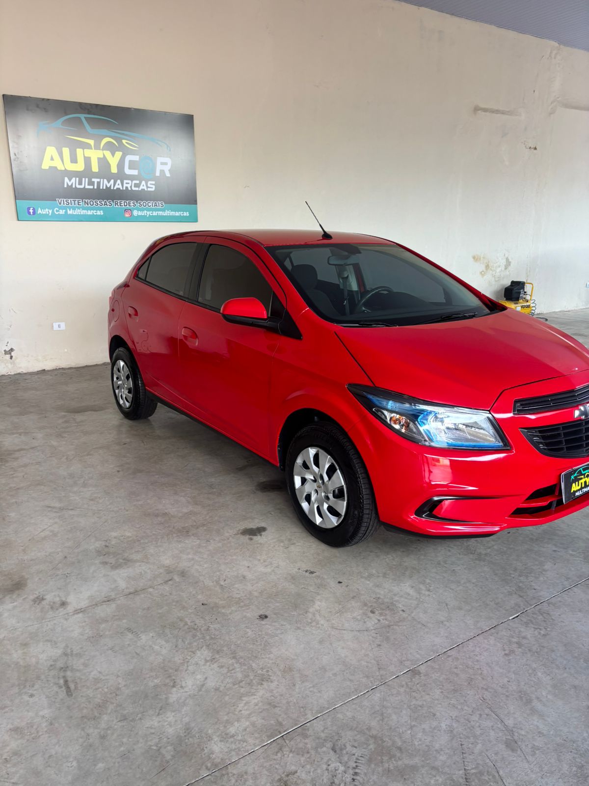  Chevrolet Onix LT 1.0 – 2014