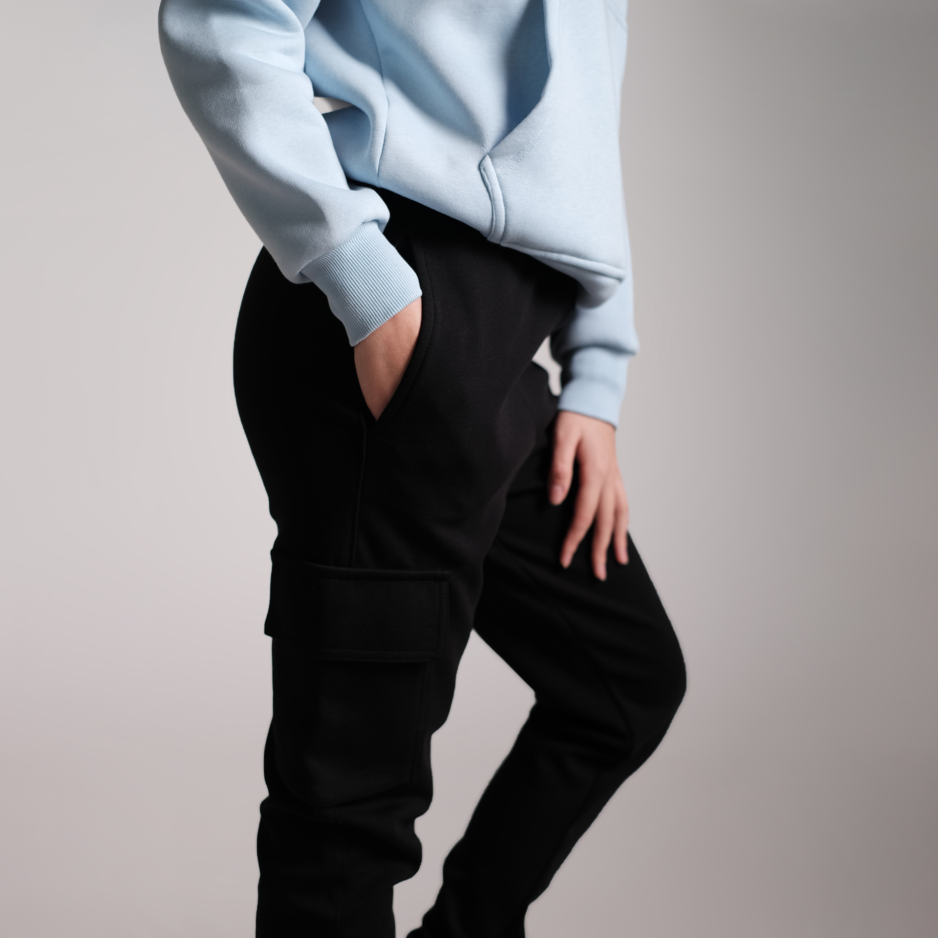 Schwarze Cargohose