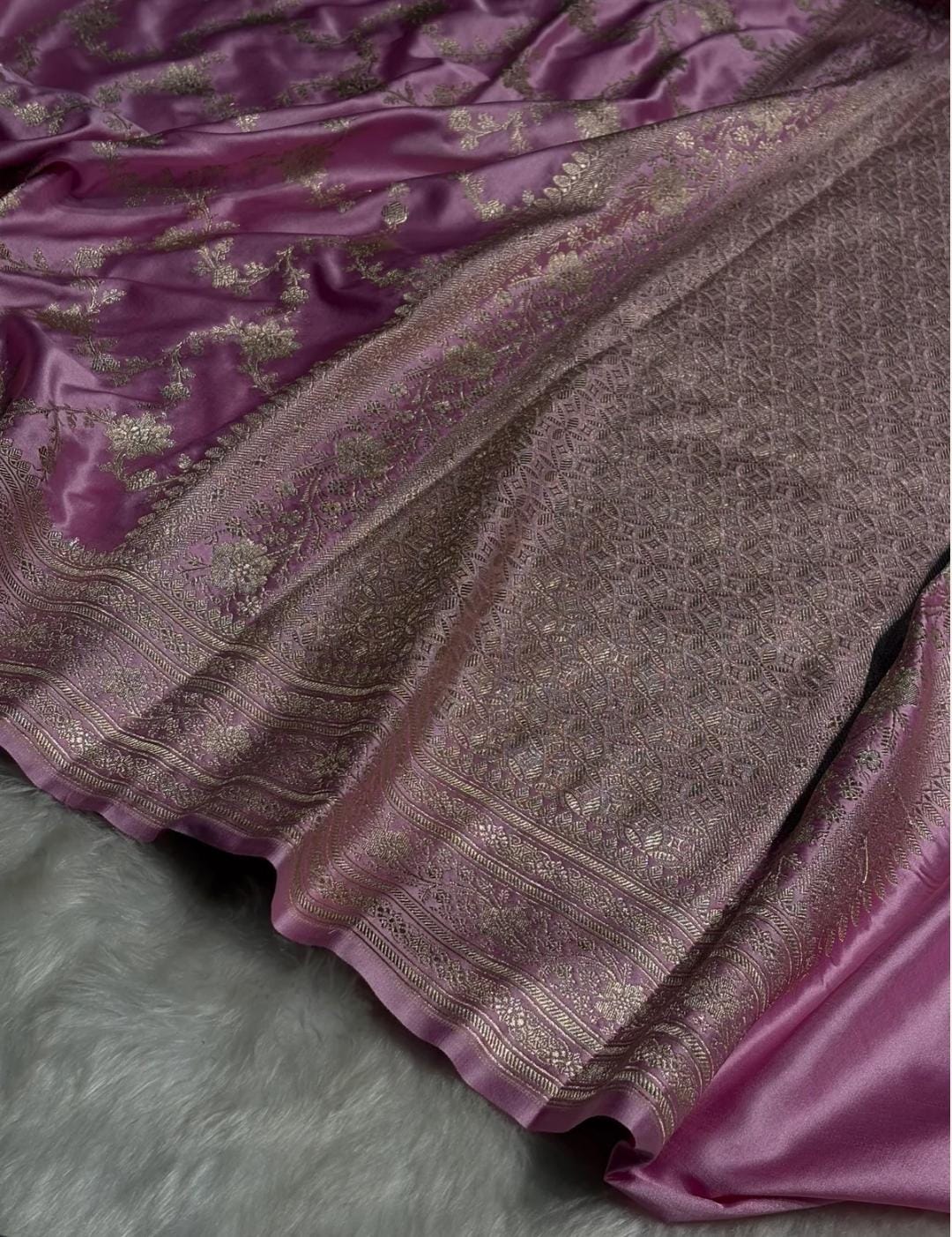 Elegant Soft Silk Saree with Silver Zari Floral Vine Jaal