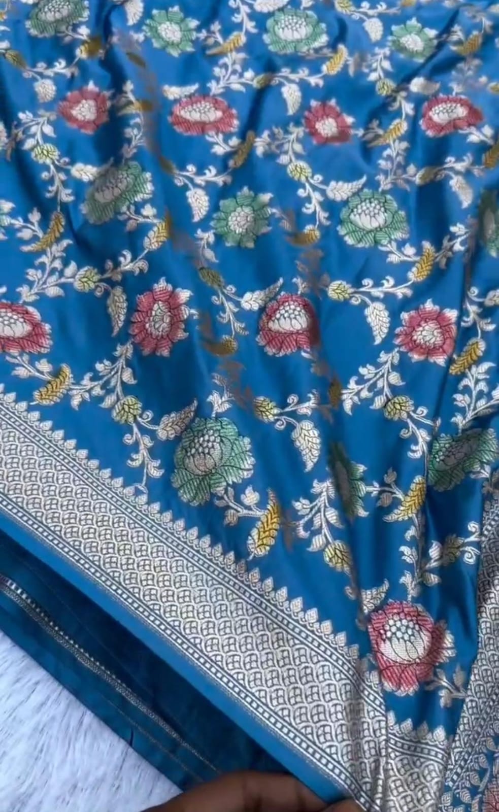 Luxurious Mashru Silk Saree with Vibrant Meenakari Floral Jaal