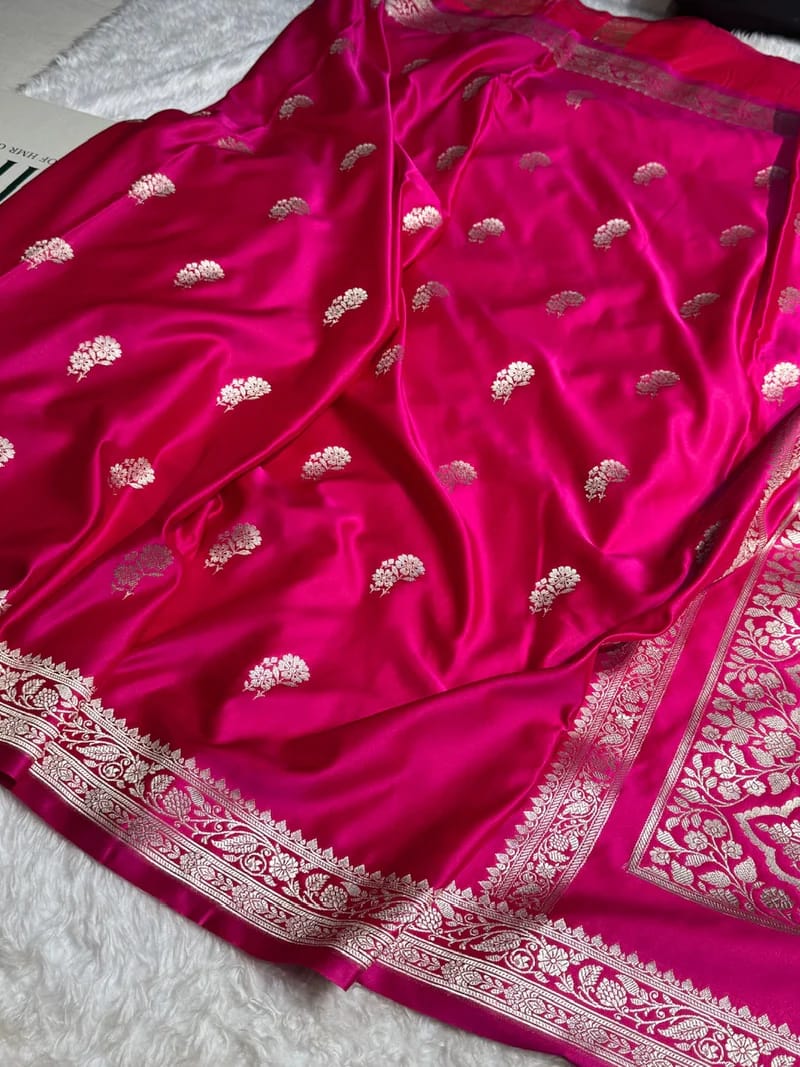 Regal Mashru Silk Saree with Exquisite Zari Weaving