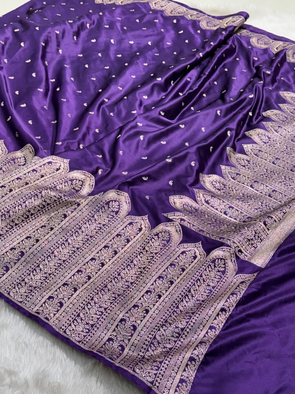 Regal Mashru Silk Saree with Grand Paisley Zari Pallu