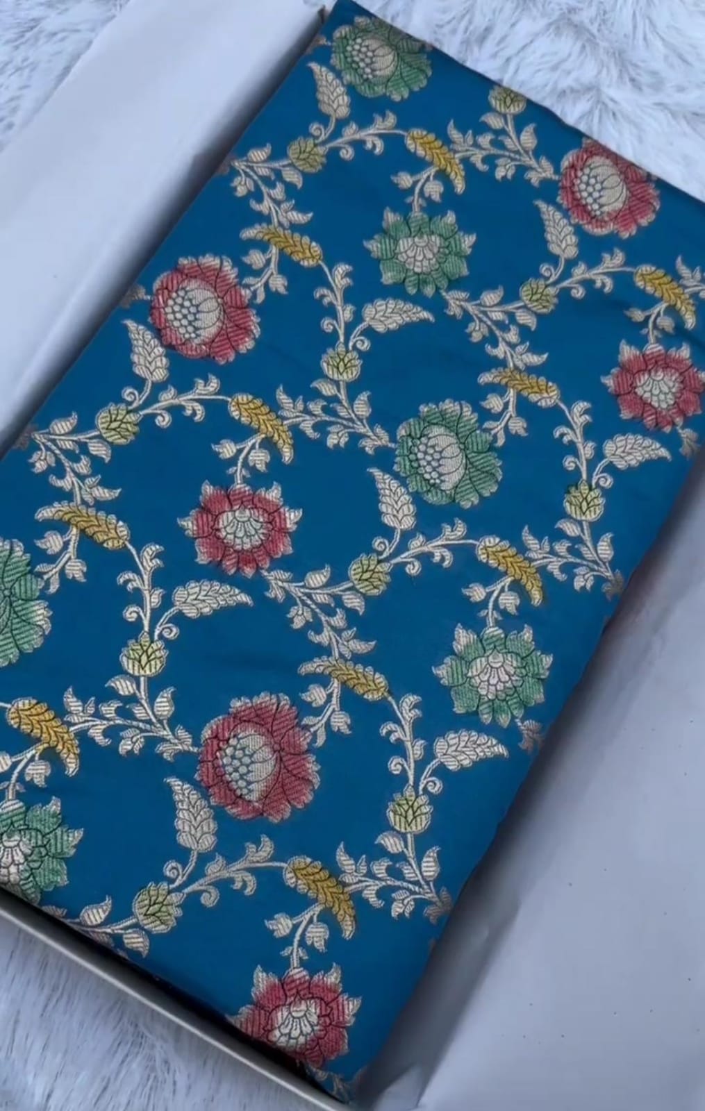 Luxurious Mashru Silk Saree with Vibrant Meenakari Floral Jaal