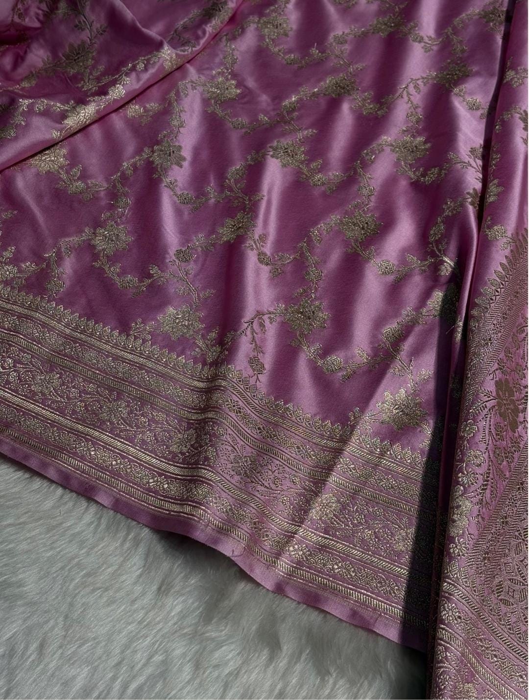 Elegant Soft Silk Saree with Silver Zari Floral Vine Jaal
